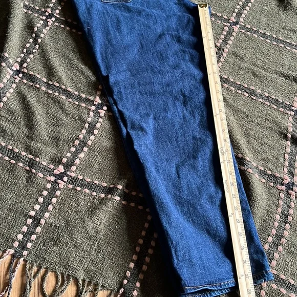 Old Navy boyfriend jeans 👖 - Picture 10 of 10